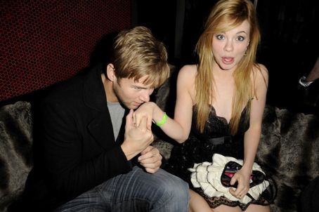 Molly Dating Deidrick Burnett Casey And